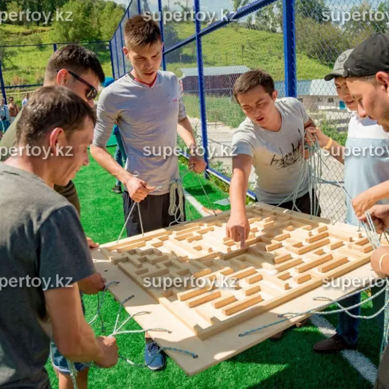 Лабиринт командный