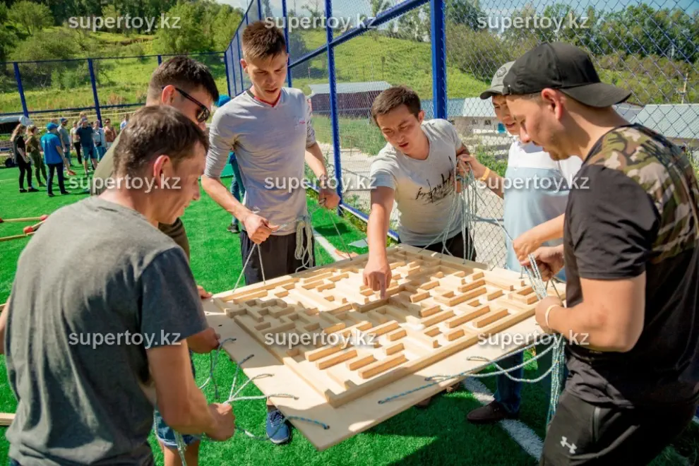 Аттракцион Лабиринт (командный, веселый)