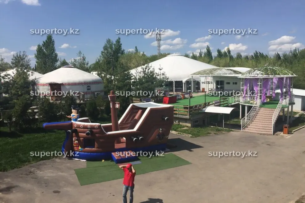 Надувной батут Пиратский корабль